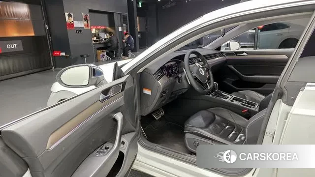 Volkswagen Arteon 2019 Белый из Кореи, фото 2