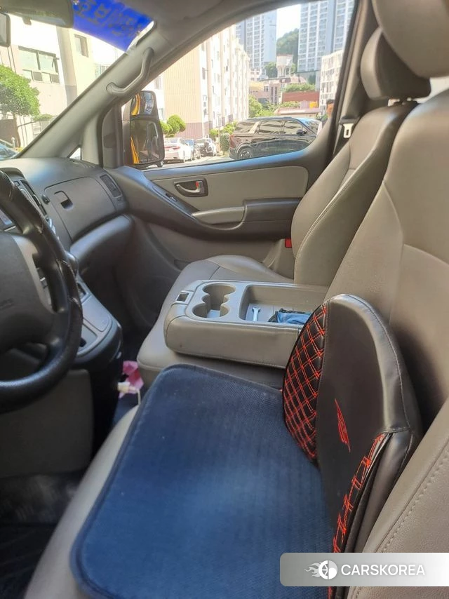 Hyundai The New Grand Starex 2018 Желтый из Кореи, фото 2