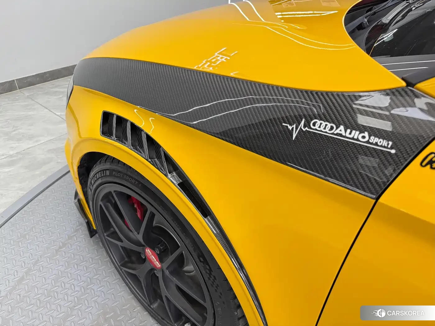 Audi S3 2018 Yellow/orange из Китая, фото 2
