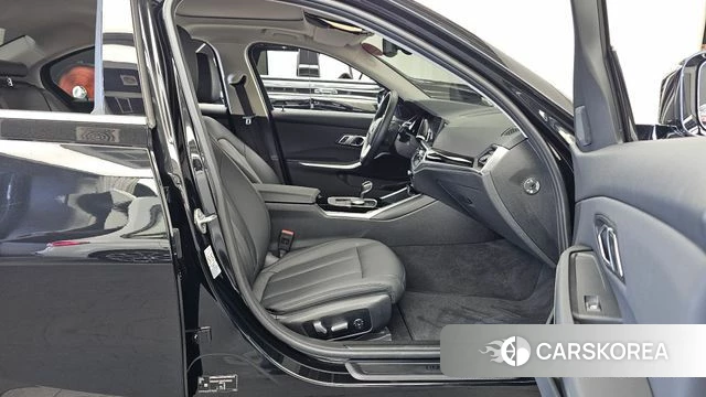 BMW 3 Series (G20) 2020 Черный из Кореи, фото 2