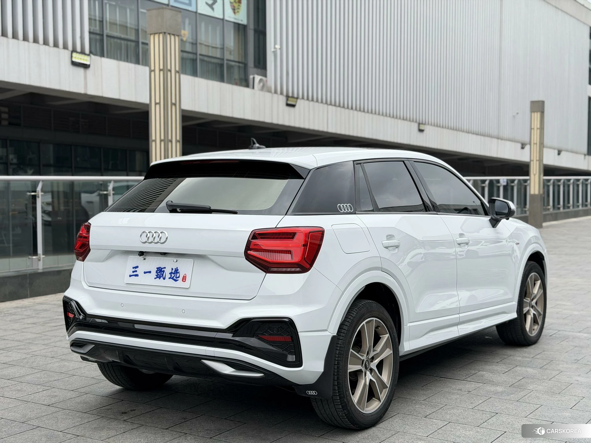 Audi Q2L 2021 Белый из Китая, фото 2