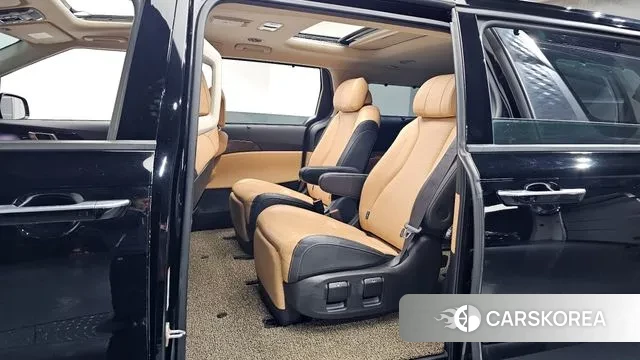Kia Carnival 4th generation 2021 Черный из Кореи, фото 2