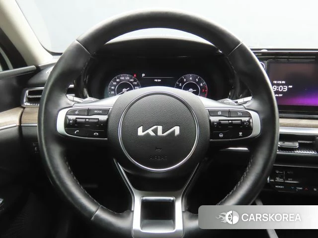 Kia K5 3rd generation 2022 Белый из Кореи, фото 2