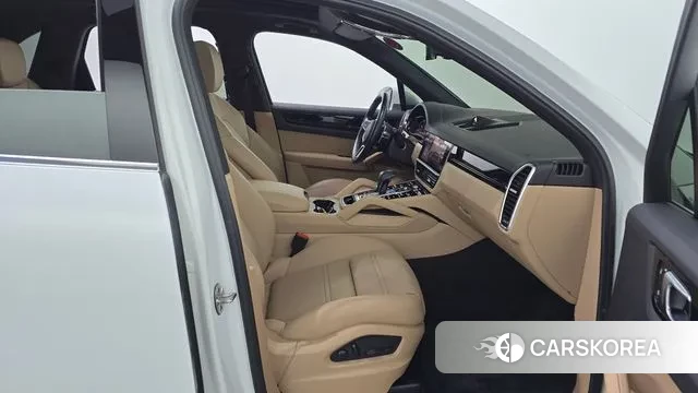 Porsche Cayenne (PO536) 2022 Белый из Кореи, фото 2