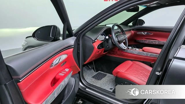 Genesis GV70 2023 Серый из Кореи, фото 2