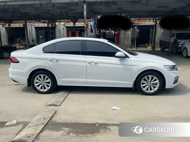 Volkswagen Bora 2021 Белый из Китая, фото 2