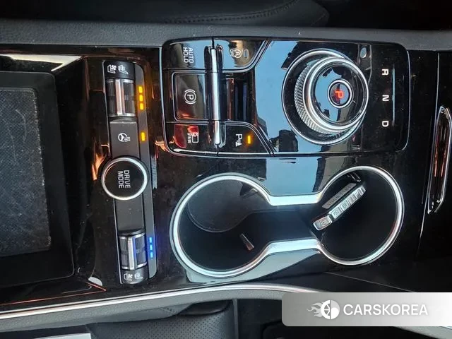 Kia K5 3rd generation 2023 Белый из Кореи, фото 2