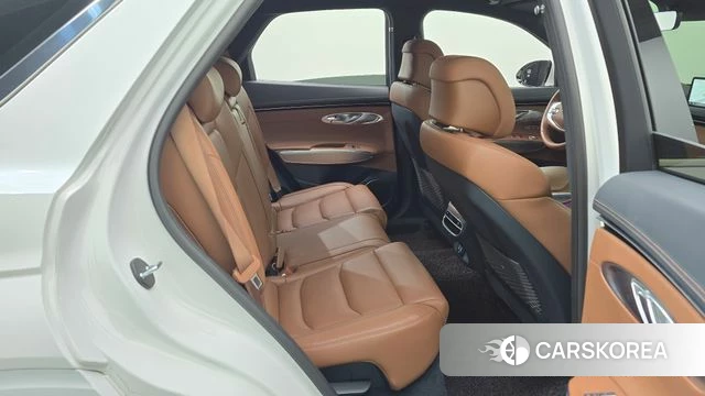 Genesis GV70 2023 Белый из Кореи, фото 2