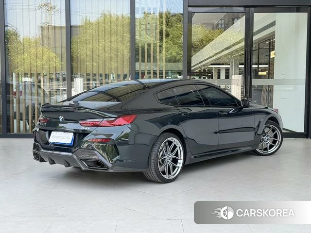 BMW 8 series 2025 Зеленый из Китая, фото 2