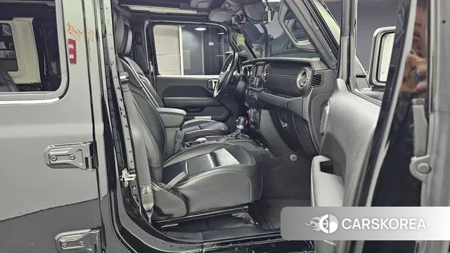 Jeep Wrangler (JL) 2021 Черный из Кореи, фото 2