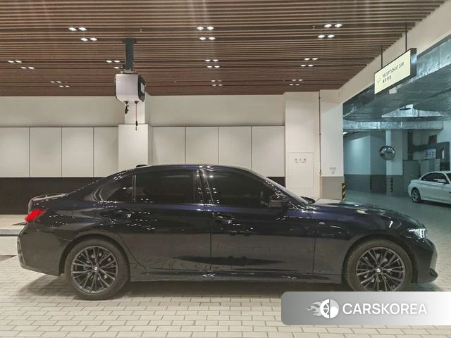 BMW 3 series 2024 Черный из Китая, фото 2