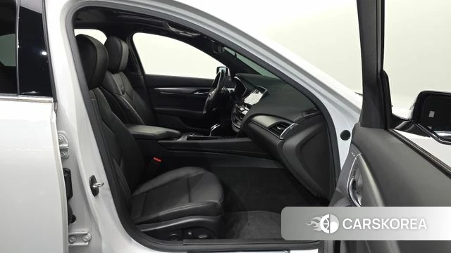 Cadillac CT5 2021 Белый из Кореи, фото 2