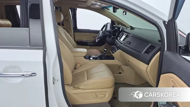 Kia The New Carnival 2018 Белый из Кореи, фото 2
