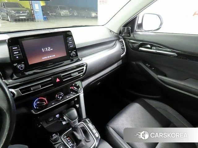 Kia Seltos 2021 Белый из Кореи, фото 2