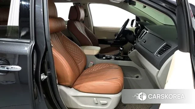 Kia The New Carnival 2019 Серый из Кореи, фото 2