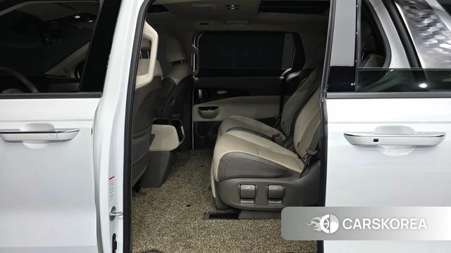 Kia Carnival 4th generation 2023 Белый из Кореи, фото 2