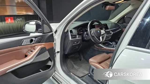 BMW X7 (G07) 2020 Белый из Кореи, фото 2