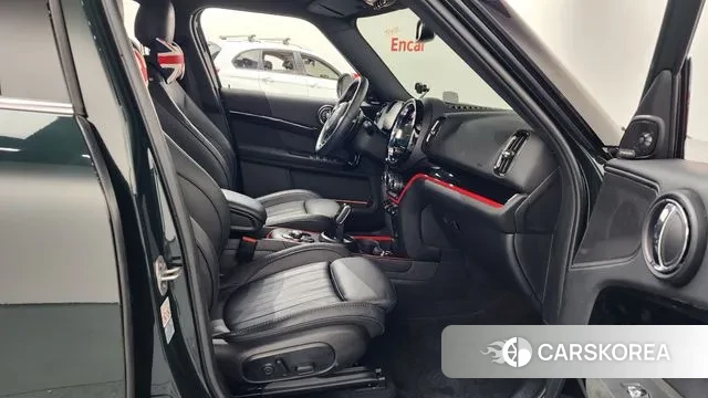 Mini Cooper S Countryman 2023 Темно-зеленый из Кореи, фото 2
