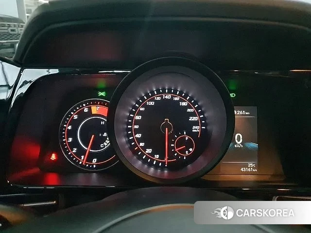 Hyundai Avante (CN7) 2021 Серебристо-серый из Кореи, фото 2