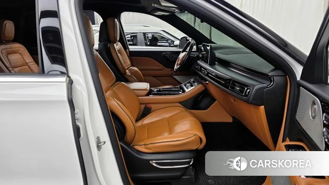 Lincoln Aviator 2nd generation 2020 Белый из Кореи, фото 2