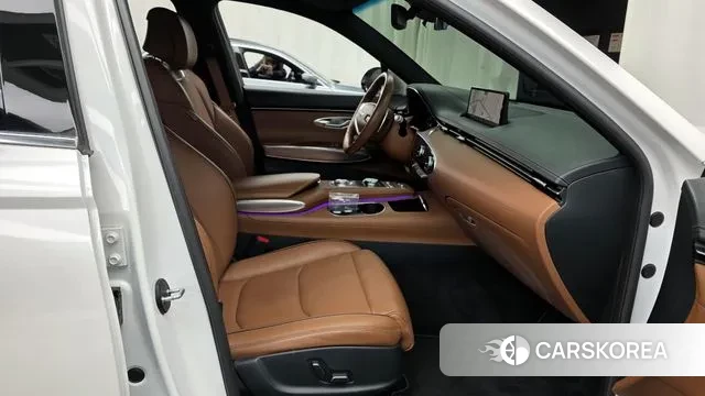 Genesis GV70 2021 Белый из Кореи, фото 2