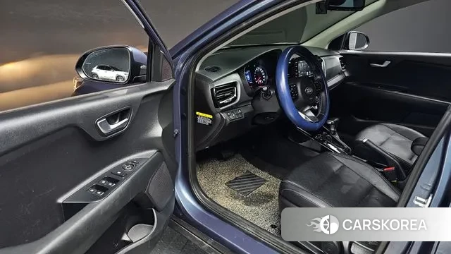 Kia Stonic 2019 Синий из Кореи, фото 2