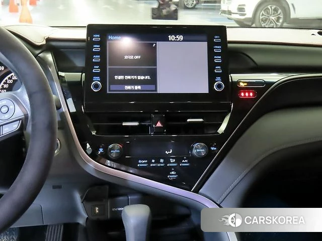 Toyota Camry (XV70) 2022 Серый из Кореи, фото 2