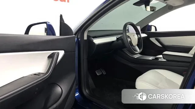 Tesla Model Y 2021 Синий из Кореи, фото 2
