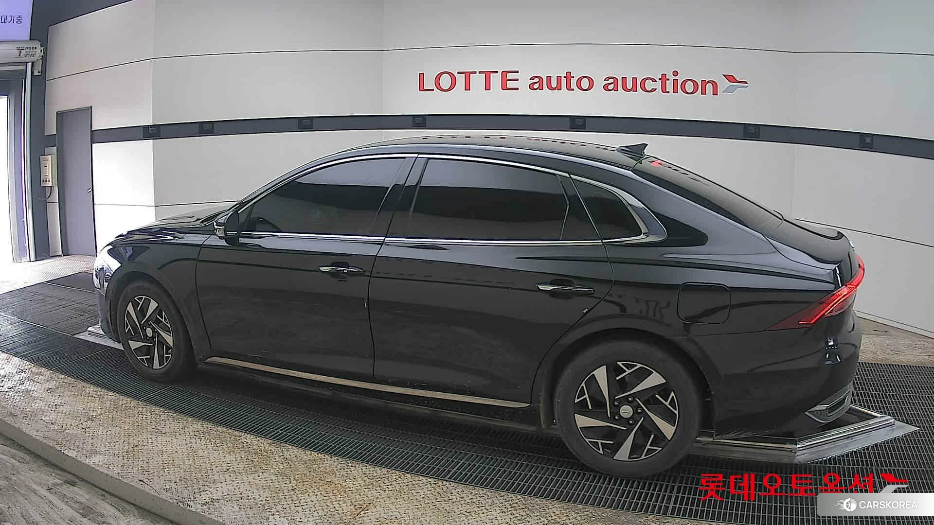 Hyundai Grandeur Hybrid 2022 Midnight Black Pearl из Кореи, фото 2