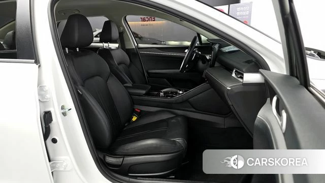 Kia K5 3rd generation 2021 Белый из Кореи, фото 2