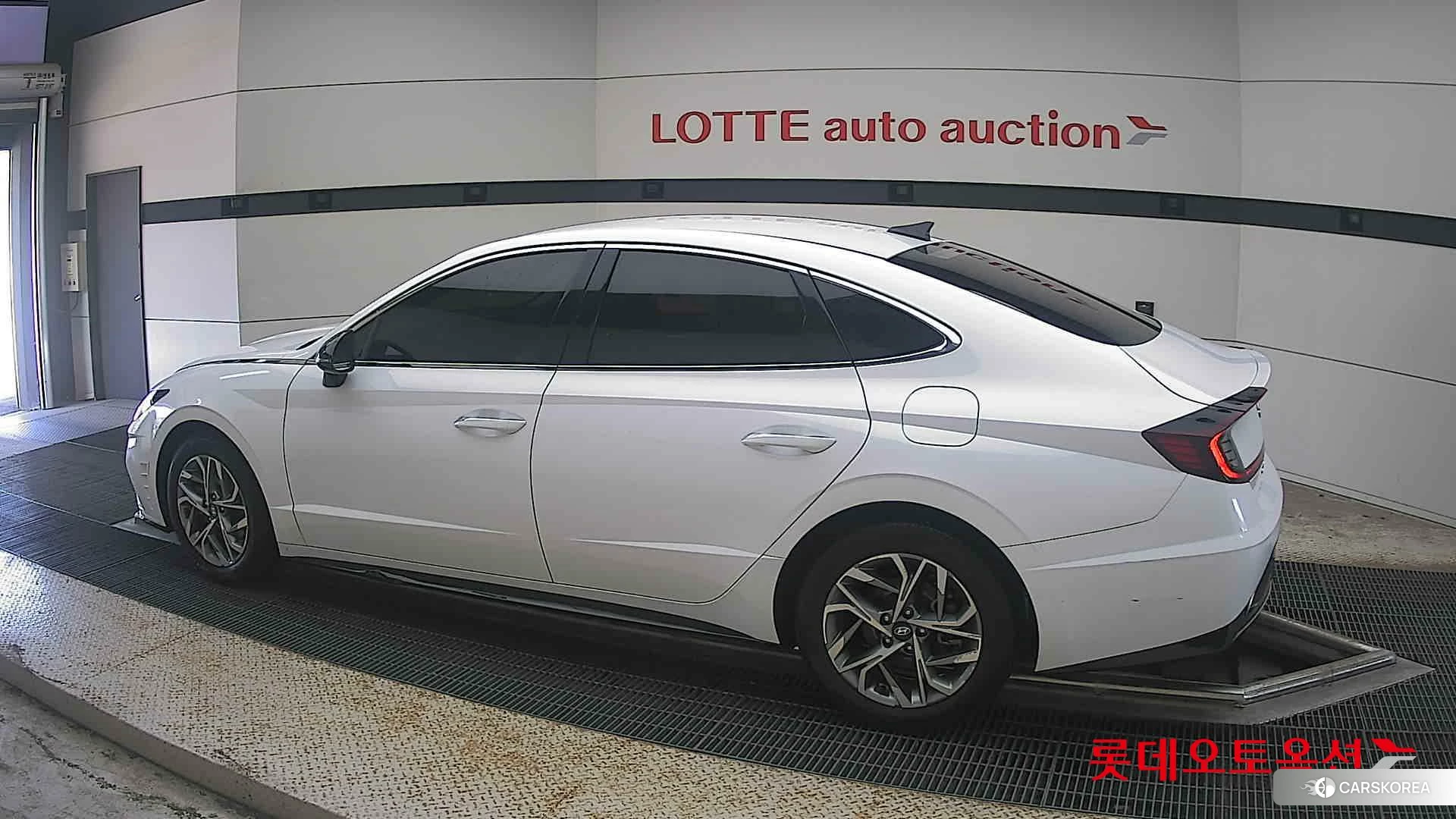Hyundai Sonata 2022 Serenity White Pearl (Optional addition) из Кореи, фото 2