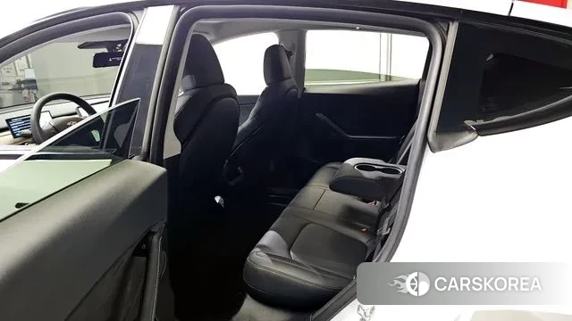 Tesla Model Y id 2910117 из Кореи 2