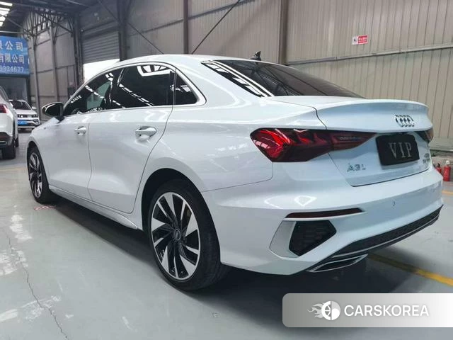 Audi A3 2023 Белый из Китая, фото 2