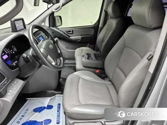 Hyundai The New Grand Starex 2019 Серебряный из Кореи, фото 2