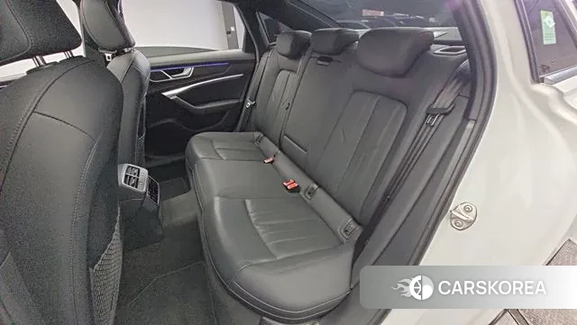 Audi A6 (C8) 2022 Белый из Кореи, фото 2