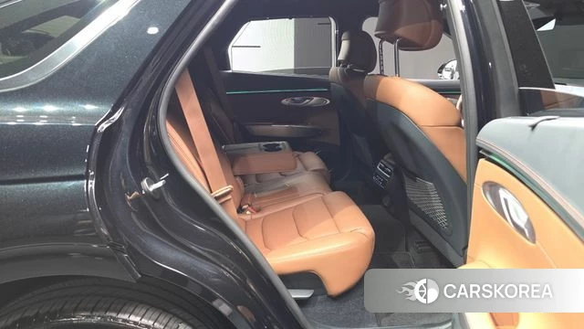 Genesis GV70 2024 Черный из Кореи, фото 2