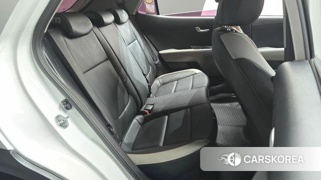 Kia Stonic 2018 Белый из Кореи, фото 2