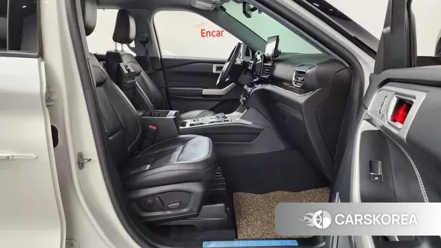 Ford Explorer 6th Generation 2022 Белый из Кореи, фото 2