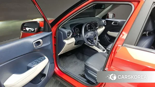 Hyundai Venue 2022 Красный из Кореи, фото 2