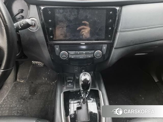 Nissan Qijun 2021 Белый из Китая, фото 2