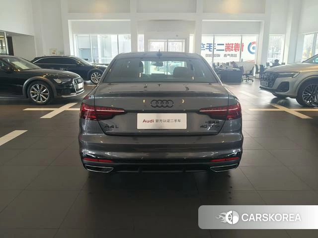 Audi A4L 2024 Темно-серый из Китая, фото 2