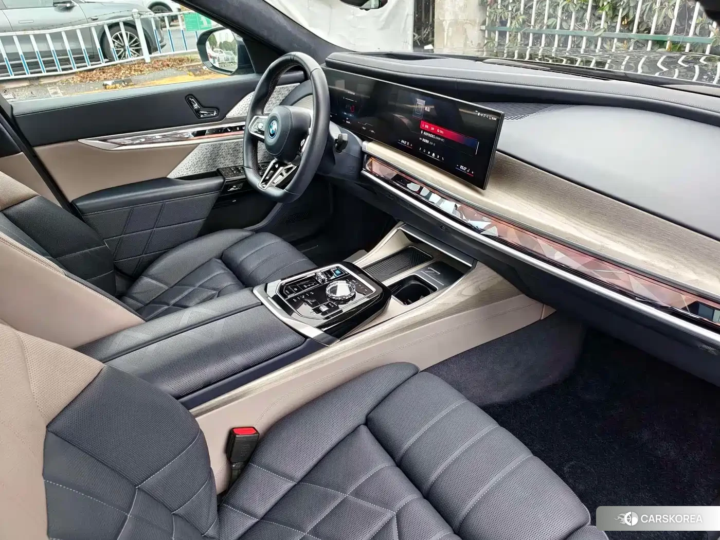 BMW i7 M70L 2024 Зеленый из Китая, фото 2