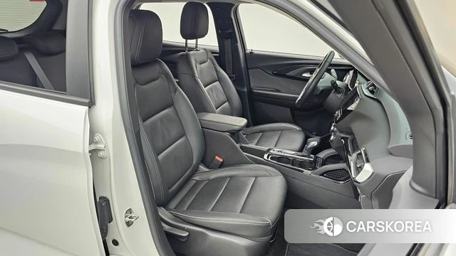 Chevrolet (GM Daewoo) Trailblazer 2022 Белый из Кореи, фото 2