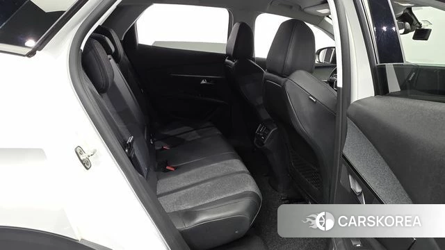 Peugeot 3008 second generation 2019 Белый из Кореи, фото 2