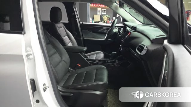Chevrolet (GM Daewoo) Trailblazer 2021 Белый из Кореи, фото 2