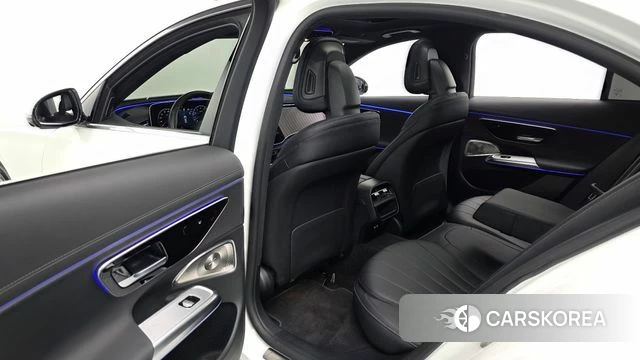 Mercedes-Benz E-Class W214 2024 Белый из Кореи, фото 2
