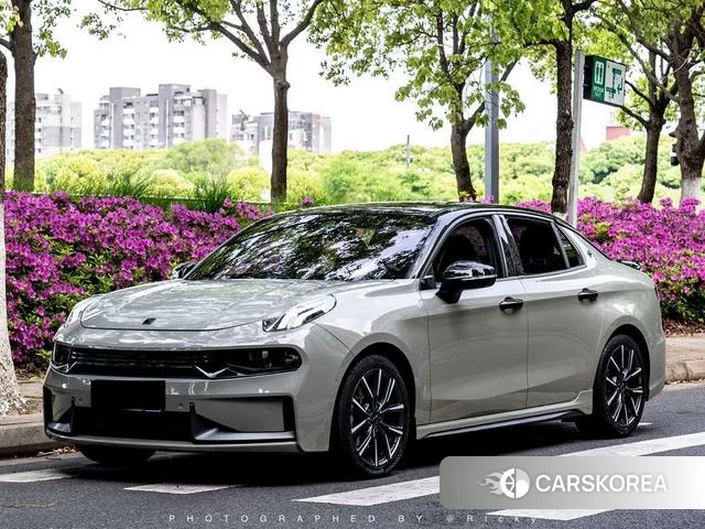 Lynk 03 2021 Белый из Китая, фото 2