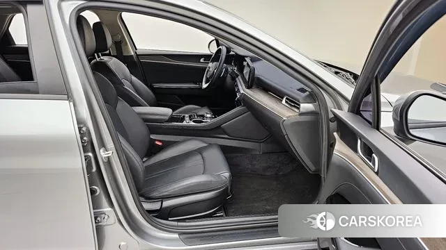 Kia K5 3rd generation 2021 Серебряный из Кореи, фото 2