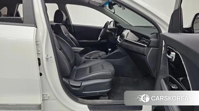 Kia The New Niro 2021 Белый из Кореи, фото 2