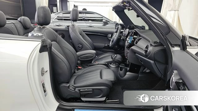 Mini Cooper S Convertible 2023 Белый из Кореи, фото 2